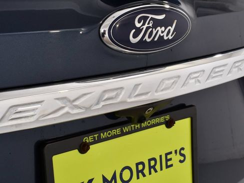 Used 2016 Ford Explorer XLT w/ Equipment Group 202A AWD/4WD image 24