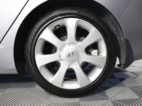 Used 2012 Hyundai Elantra Limited w/ Technology Pkg 5 image 8
