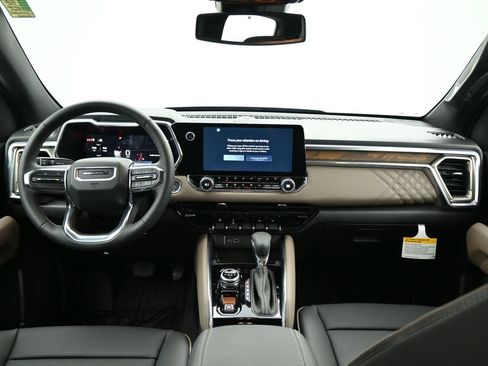 New 2026 GMC Canyon Denali w/ LPO, Denali Black Edition image 9