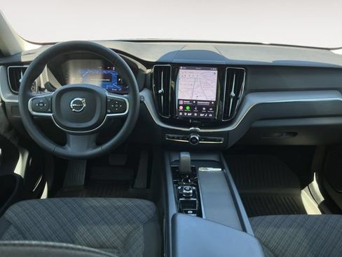 Used 2024 Volvo XC60 B5 Core w/ Protection Package Premier AWD/4WD image 10
