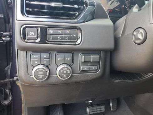 New 2026 GMC Yukon AT4 Ultimate AWD/4WD image 19