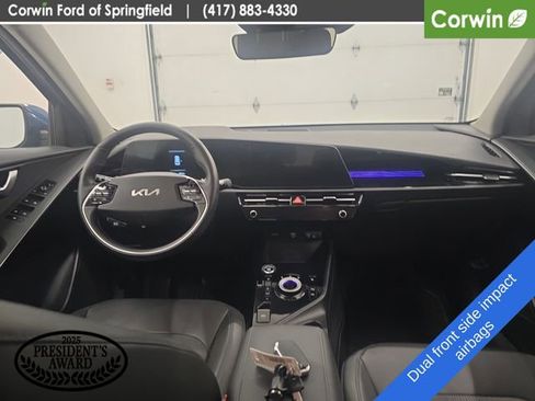 Used 2023 Kia Niro EX w/ EX Cold Weather Package FWD image 13