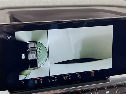 Certified 2024 GMC Sierra 1500 SLT w/ SLT Premium Plus Package image 13