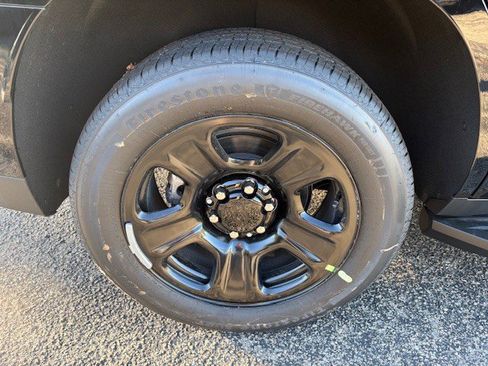 New 2025 Chevrolet Tahoe 4WD image 8