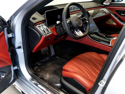 Used 2026 Mercedes-Benz S 63 AMG S image 15
