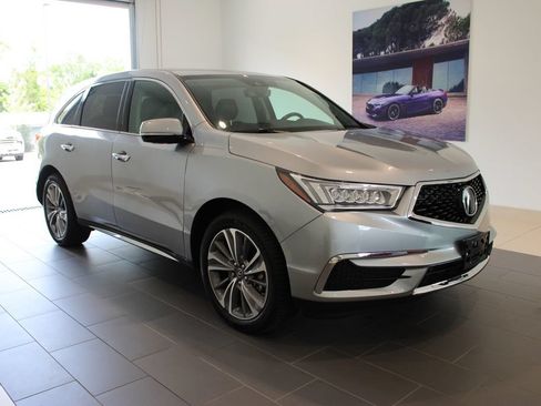 Used 2017 Acura MDX SH-AWD w/ Technology Package image 2