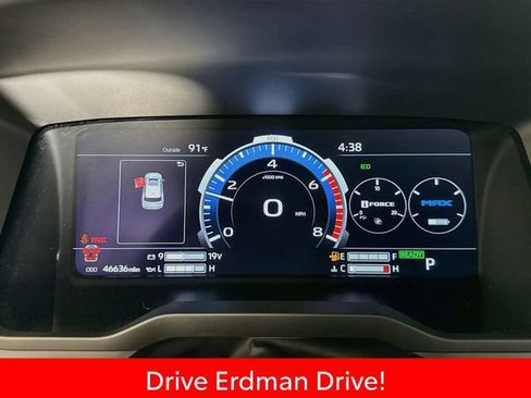 Used 2024 Toyota Sequoia Platinum AWD/4WD image 17