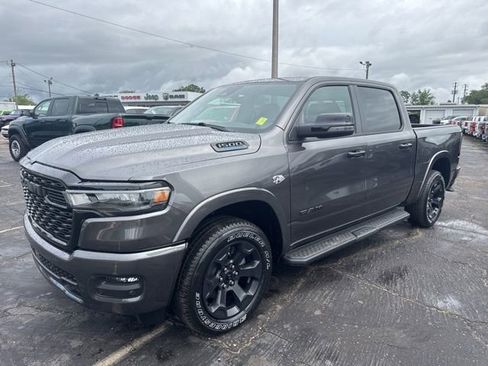 New 2026 RAM 1500 4x4 Crew Cab image 8