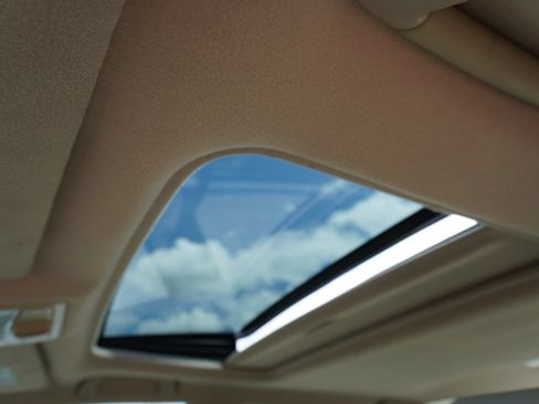 Used 2012 Toyota Avalon Limited FWD image 24