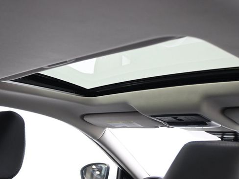 Used 2019 Nissan Altima 2.5 Platinum image 17