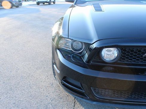 Used 2013 Ford Mustang GT image 33