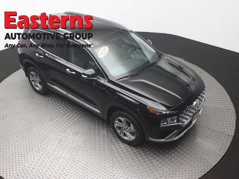 Used 2022 Hyundai Santa Fe SEL w/ Convenience + Premium Package AWD/4WD image 3