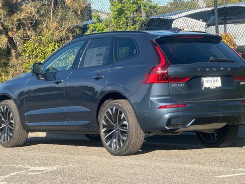 New 2026 Volvo XC60 B5 Ultra w/ Climate Package image 6