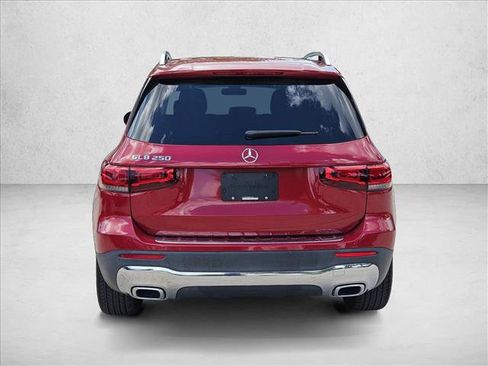 Used 2023 Mercedes-Benz GLB 250 image 5
