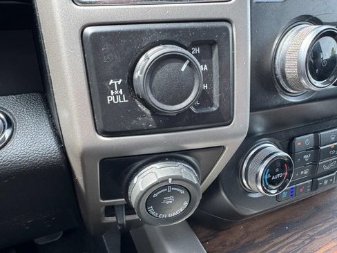 Used 2020 Ford F150 Lariat w/ Equipment Group 502A Luxury AWD/4WD image 23
