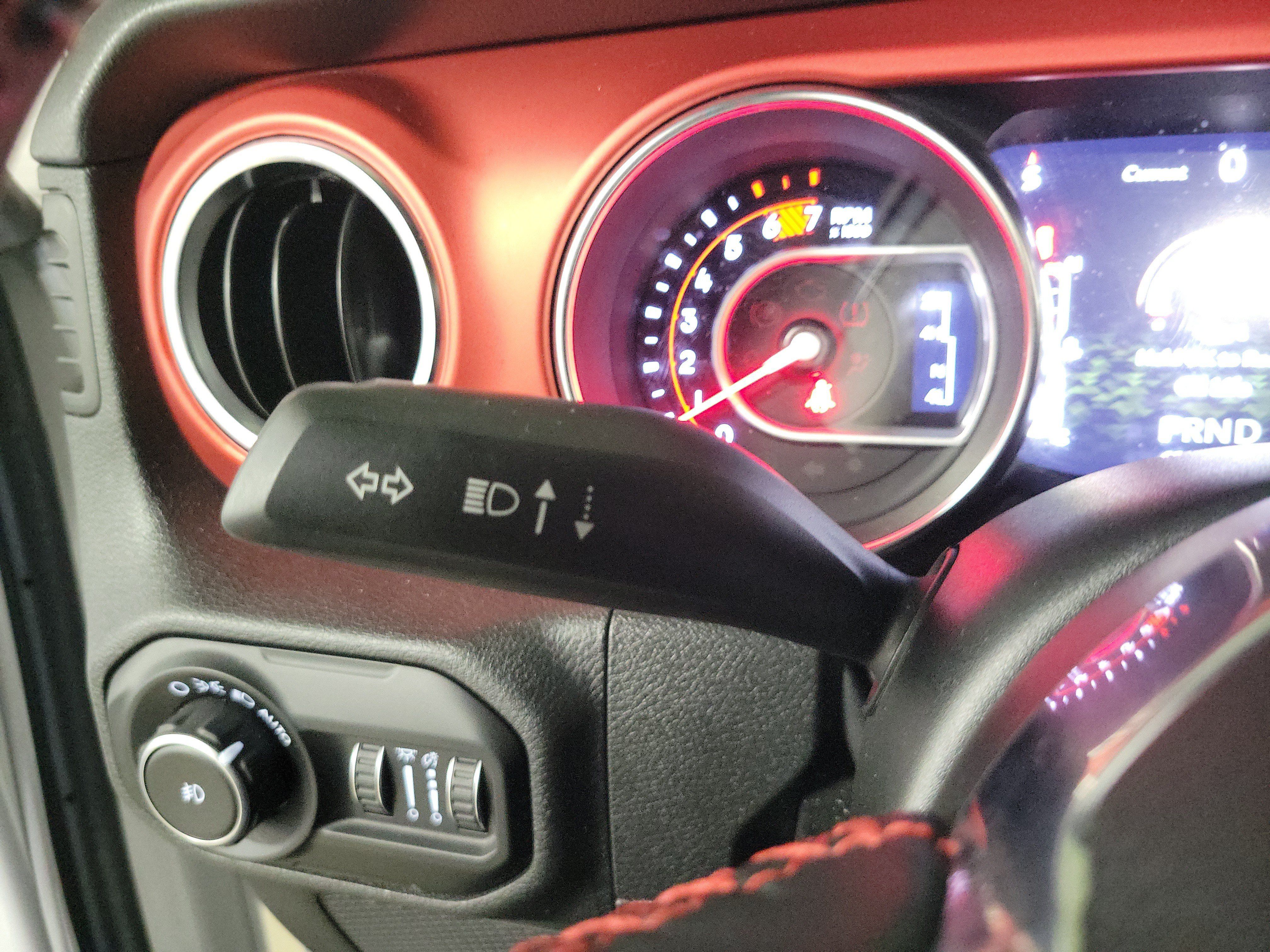 Used 2020 Jeep Wrangler Unlimited Rubicon AWD/4WD image 27