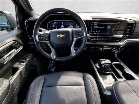 Used 2025 Chevrolet Silverado 1500 LTZ w/ LTZ Premium Package AWD/4WD image 7