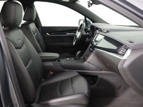 Used 2020 Cadillac XT6 Premium Luxury FWD image 19