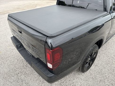 Used 2025 Honda Ridgeline Black Edition image 22