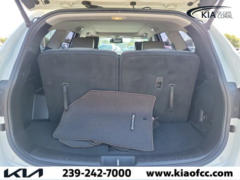 Used 2018 Hyundai Santa Fe Limited FWD image 11