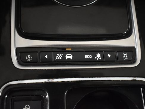 Used 2018 Jaguar F-PACE R-Sport AWD/4WD image 26