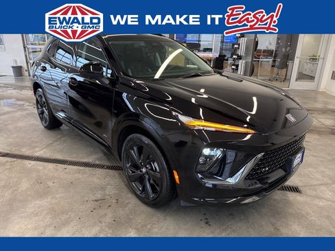 Certified 2025 Buick Envision Sport Touring image 1