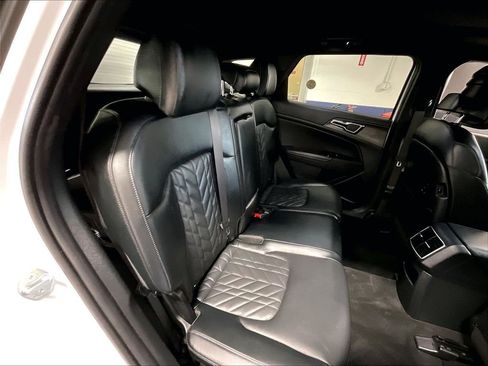 Used 2023 Kia Sportage X-Pro AWD/4WD image 16