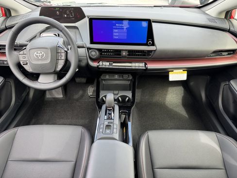 New 2026 Toyota Prius Plug-In Hybrid image 4