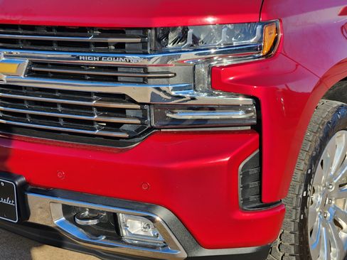 Used 2019 Chevrolet Silverado 1500 High Country image 10