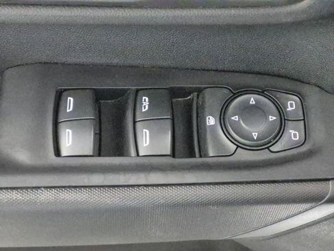 Used 2021 Chevrolet Silverado 1500 Custom Trail Boss AWD/4WD image 14
