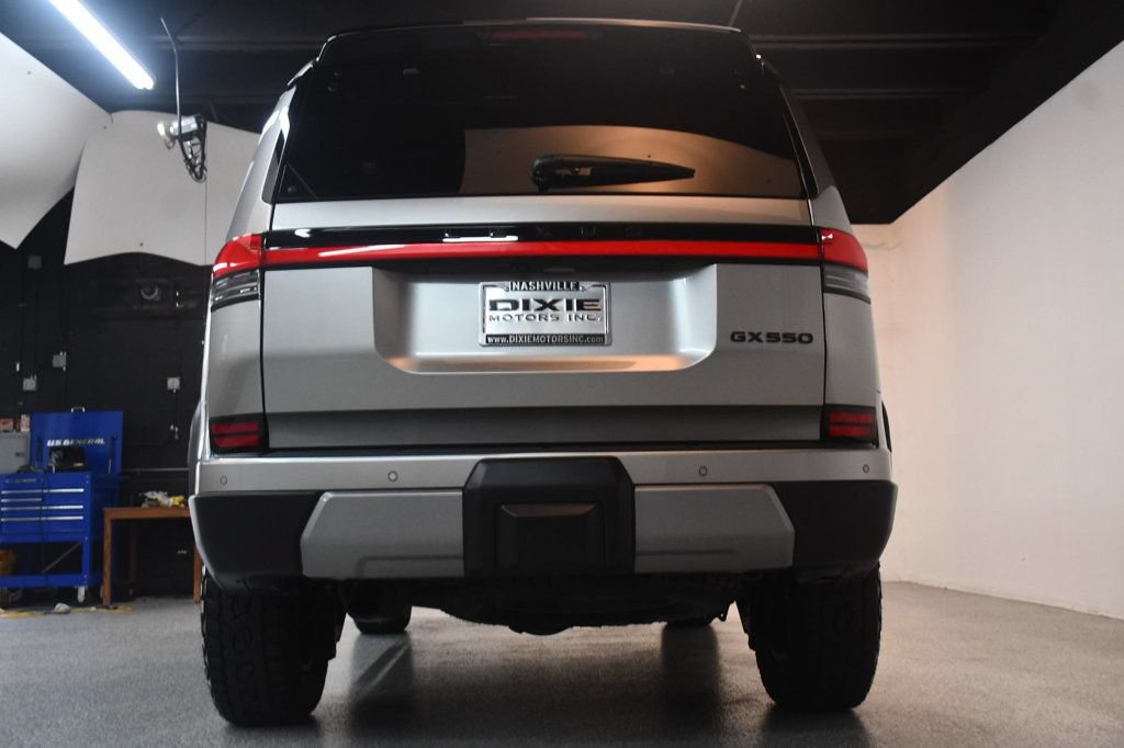 Used 2025 Lexus GX 550 w/ Accessory Package (CT) AWD/4WD image 14