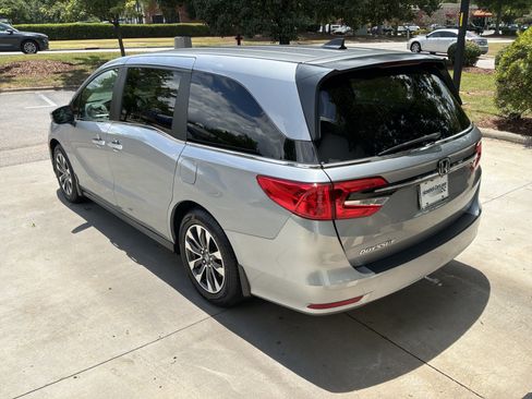 Used 2024 Honda Odyssey EX-L image 8