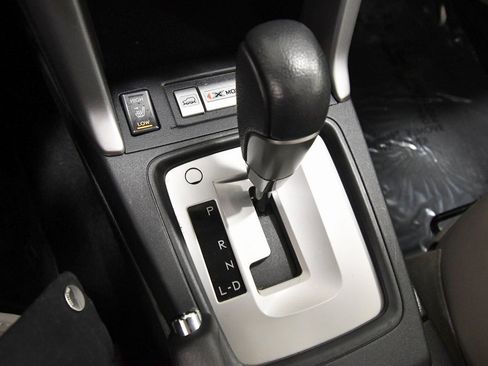 Used 2017 Subaru Forester 2.5i Limited image 28