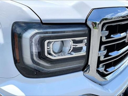 Used 2018 GMC Sierra 1500 SLT AWD/4WD image 31