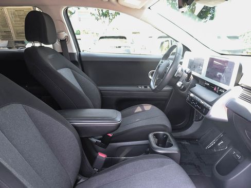 Used 2024 Hyundai Ioniq 5 SEL RWD image 16
