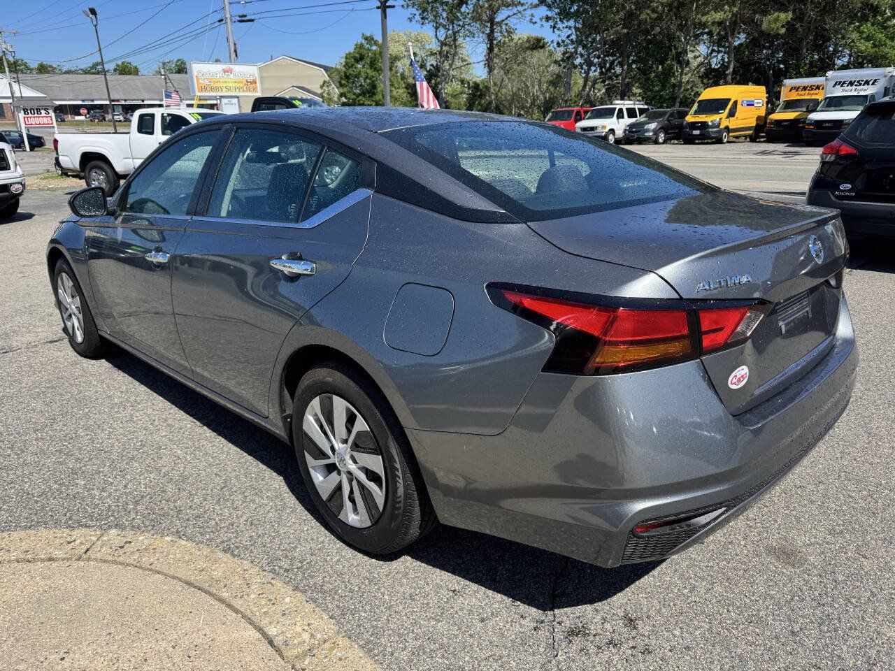 Used 2022 Nissan Altima 2.5 S FWD image 7