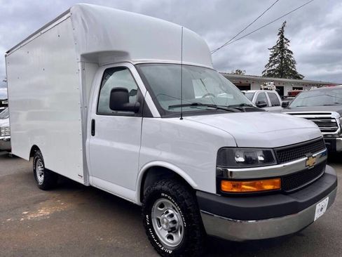 Used 2021 Chevrolet Express 3500 w/ Power Convenience Package RWD image 8