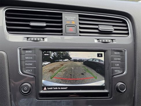 Used 2017 Volkswagen Golf Alltrack SE image 14