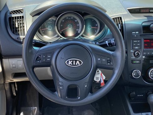 Used 2010 Kia Forte EX FWD image 10