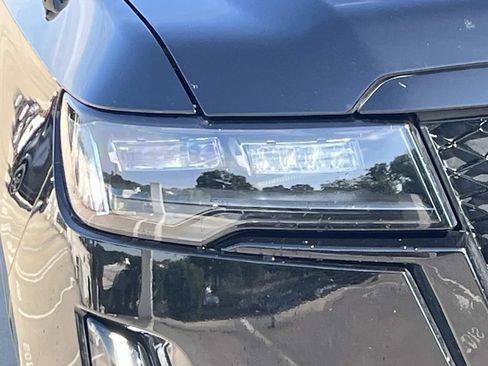 Used 2022 Cadillac Escalade ESV Sport w/ Touring Package AWD/4WD image 9