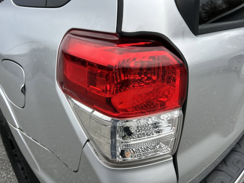 Used 2013 Toyota 4Runner SR5 w/ Convenience Pkg image 46