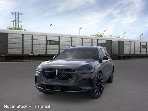 New 2026 Lincoln Nautilus Reserve w/ Jet Appearance Package image 2