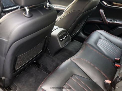 Used 2017 Maserati Ghibli S Q4 AWD/4WD image 56