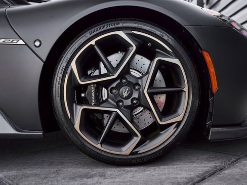 Used 2024 Maserati MC20 Coupe image 35