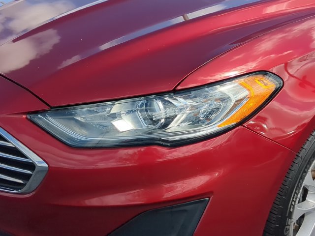 Used 2019 Ford Fusion SE FWD image 10