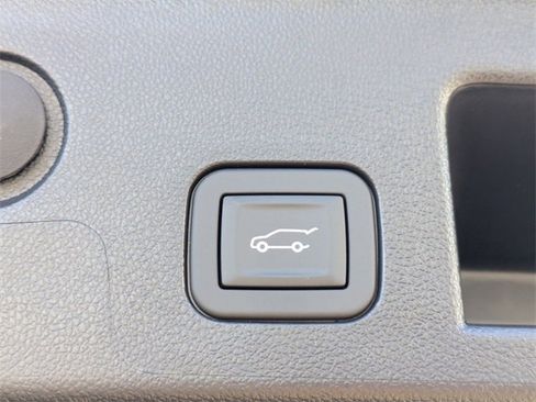 New 2026 Chevrolet Equinox LT image 34