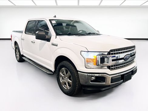 Used 2020 Ford F150 XLT w/ Equipment Group 301A Mid RWD image 3