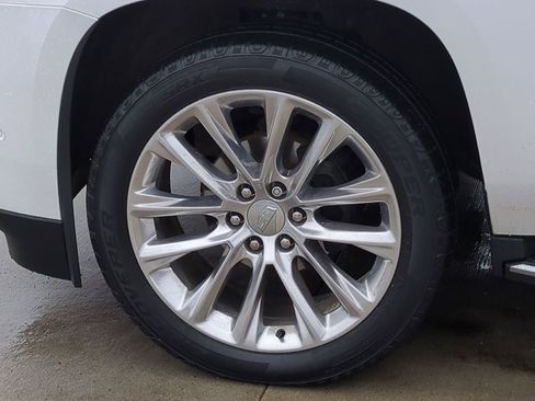 Used 2020 Cadillac Escalade Luxury image 14