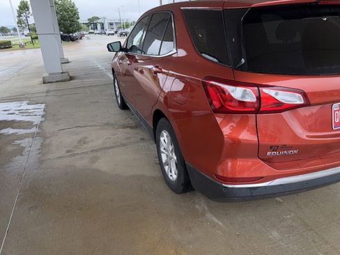 Used 2020 Chevrolet Equinox LT w/ Driver Convenience Package FWD image 7