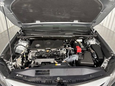 Used 2024 Toyota Camry SE image 25